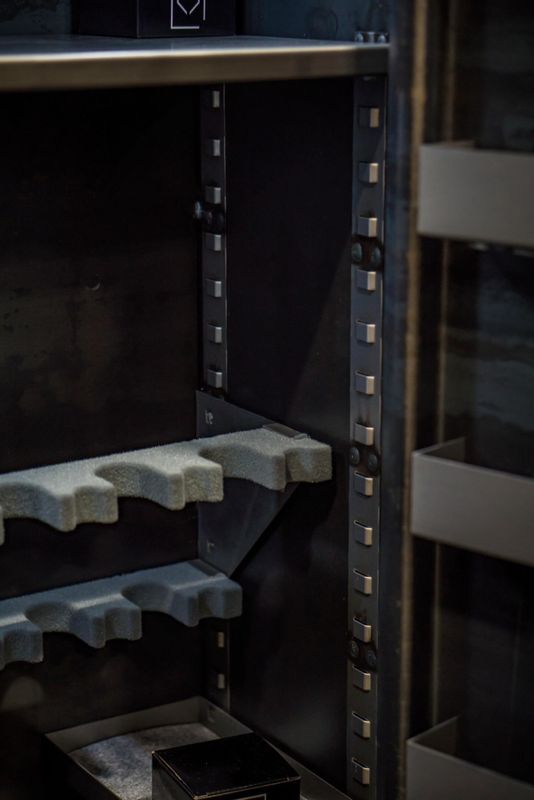 Franz Jäger Våpenskap 8/16 Mec Excl Raw 2026